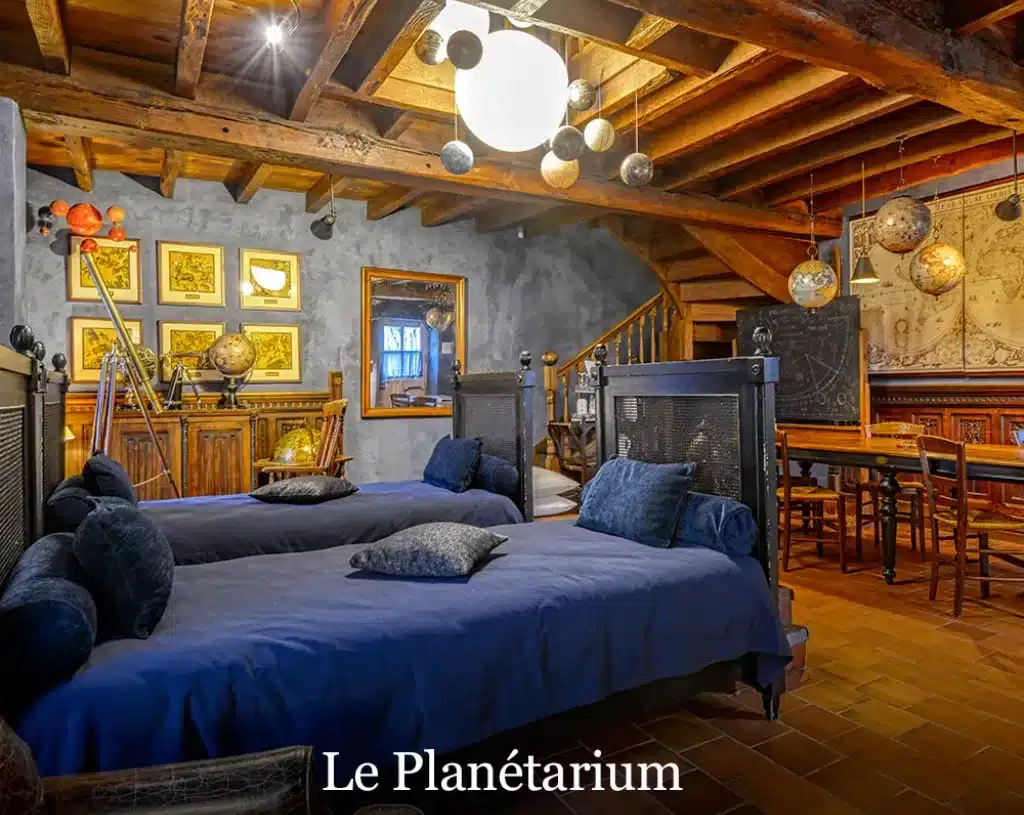 Le Planétarium, suite thématique du Logis de Lescure au Puy du Fou